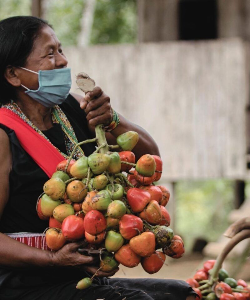 Amazonía, mujer trabajadora - Colombia en Tour