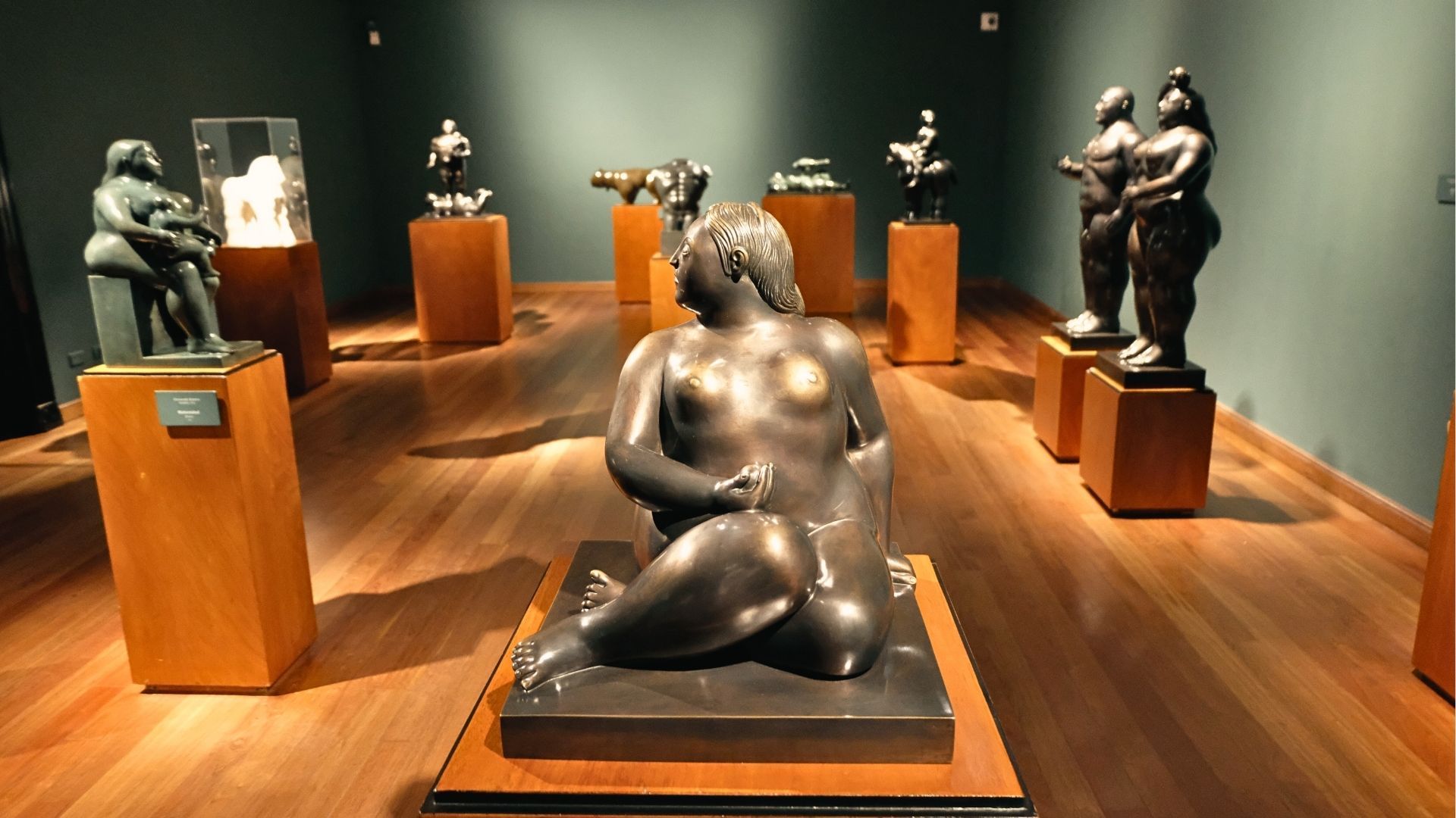 Tours de lujo de Arte y Cultura en Colombia – Experiencias privadas de diseño y curaduría en museos y galerías.