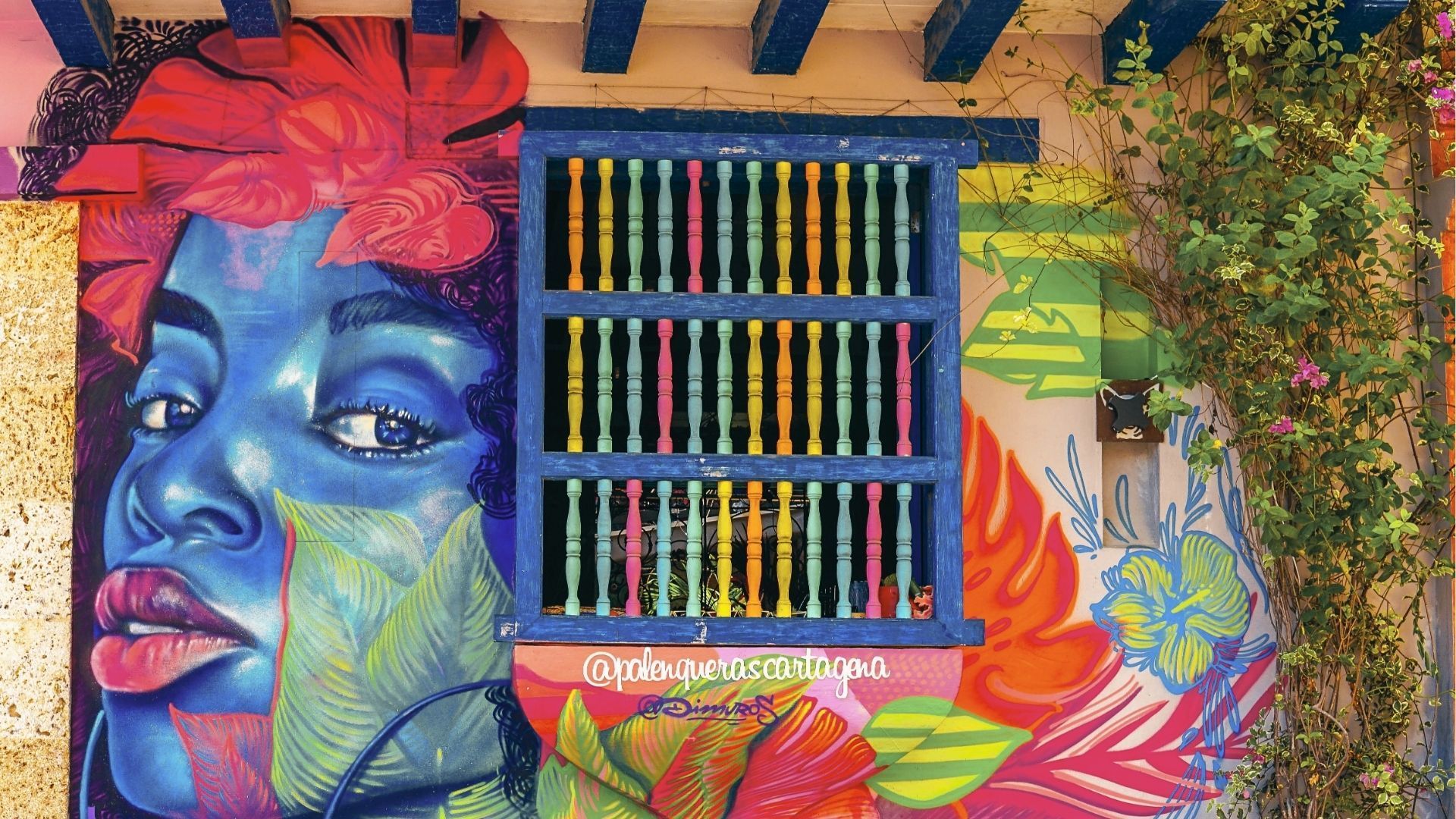 Graffiti palenquero en Getsemaní, Cartagena, homenaje al arte afrocaribeño y la identidad cultural colombiana.