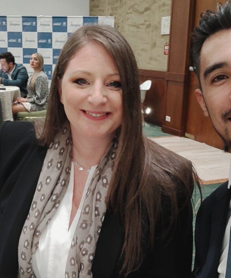Elisa y Oscar en la cena de gala Altura para recibir la certificación de calidad turística, Nuestra historia - Colombia en Tour