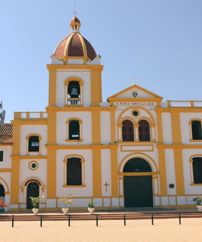 Iglesia de la Inmaculada Concepción en Mompox, patrimonio histórico de Colombia. Descubre más en nuestro blog de viaje Colombia.